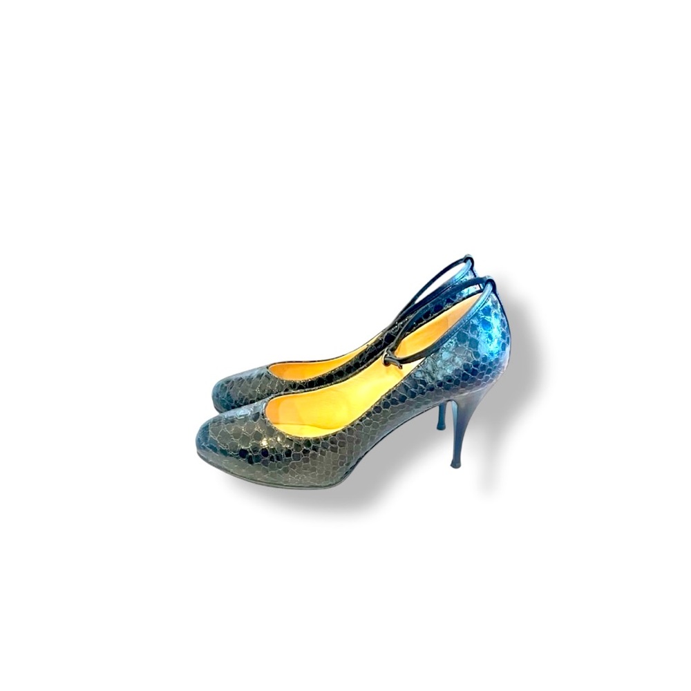 🚨𝐂𝐋𝐄𝐀𝐑𝐎𝐔𝐓 𝐒𝐀𝐋𝐄🚨𝐆𝐈𝐔𝐒𝐄𝐏𝐏𝐄 𝐙𝐀𝐍𝐎𝐓𝐓𝐈 Python leather Ankle strap Pumps